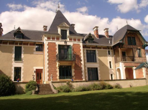 Château Le Barreau - Chambres d'Hôtes, Chemilly-Sur-Yonne
